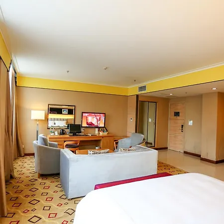 Vilu Reef International Hotel 4*