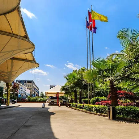 Vilu Reef International Hotel